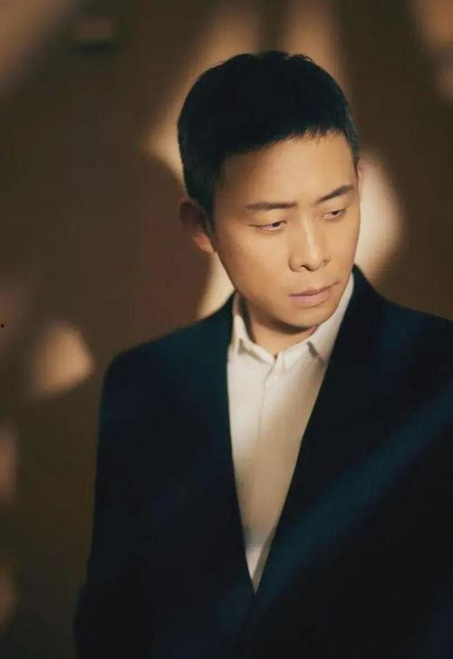 张译个人资料,从演员到导演，多面才华的影视界领军人物