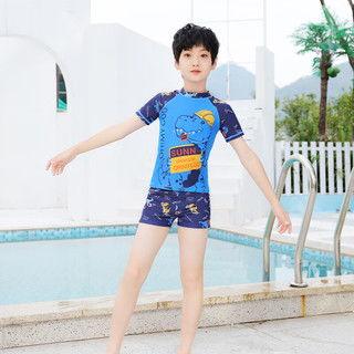 男孩泳装图片,活力男孩的时尚风采